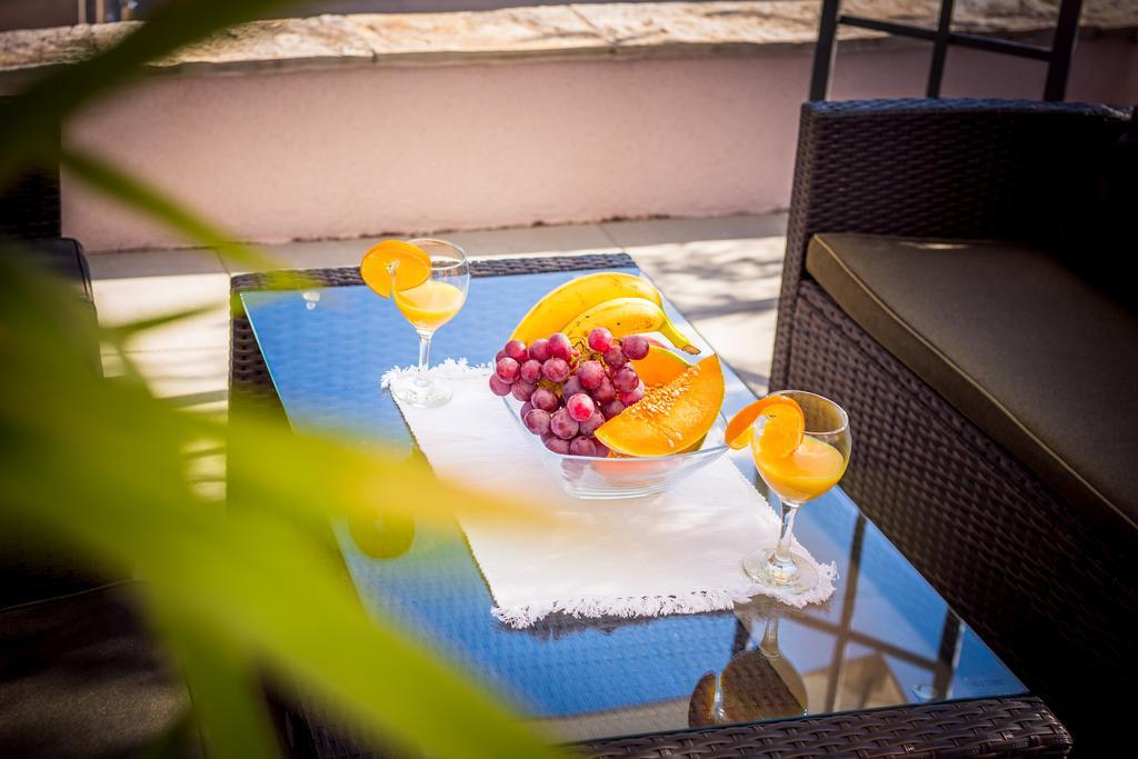 Apartment Falcon Stari Grad  Rom bilde