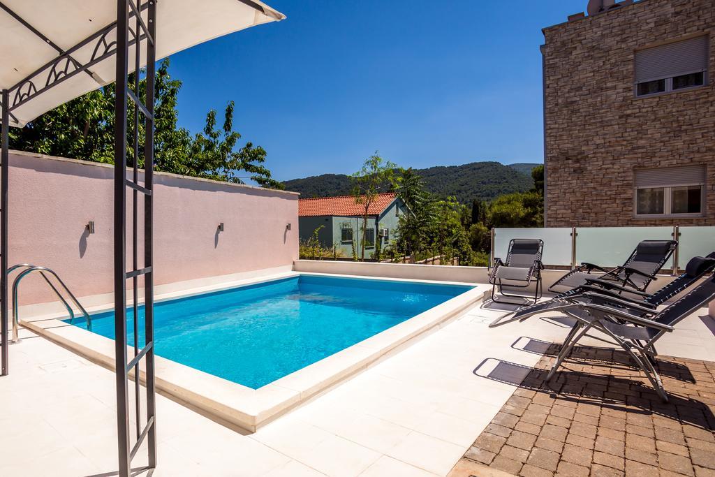 Apartment Falcon Stari Grad  Rom bilde