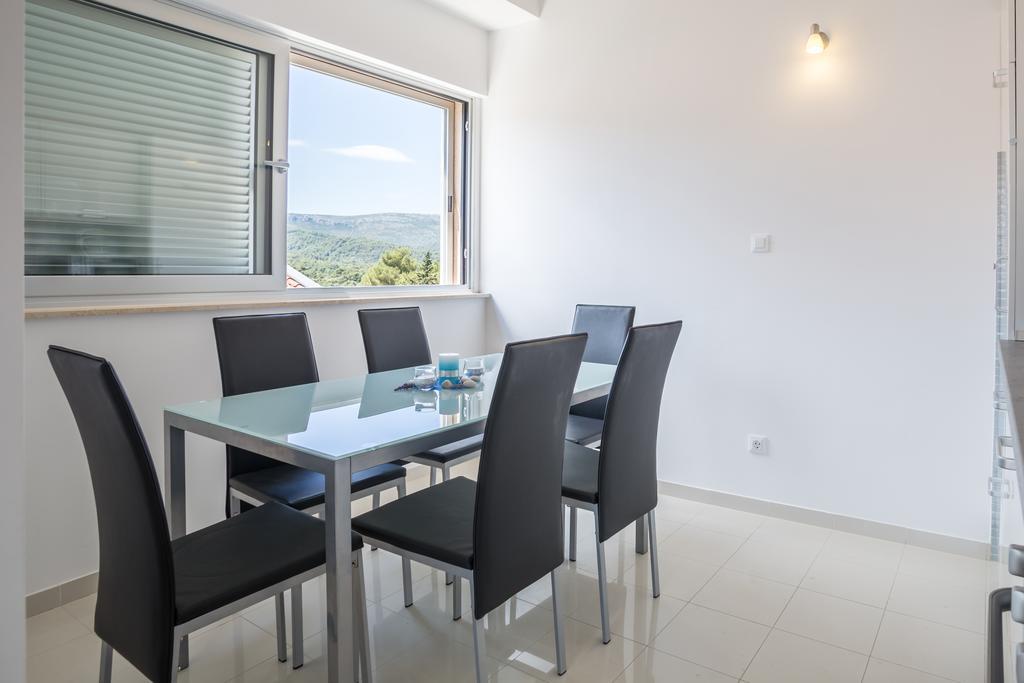 Apartment Falcon Stari Grad  Rom bilde