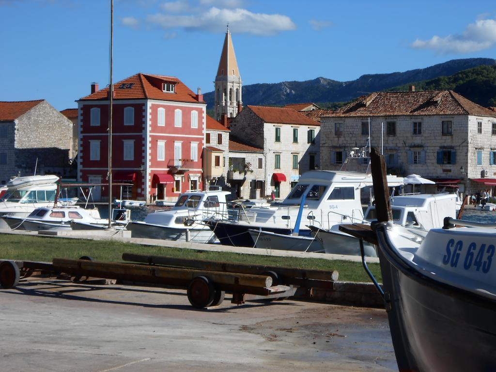 Apartment Falcon Stari Grad  Rom bilde